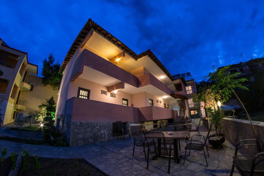 Jolandas House Toroni Esterno foto